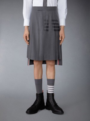 Jupes Thom Browne PLAIN WEAVE 4-BAR CLASSIC BACKSTRAP PLEATED Homme Grise | BNL95L89813