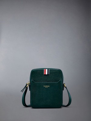 Sacs À Outils Thom Browne Pebble Grain Leather Vertical Camera Femme Vert | CMA65F95023