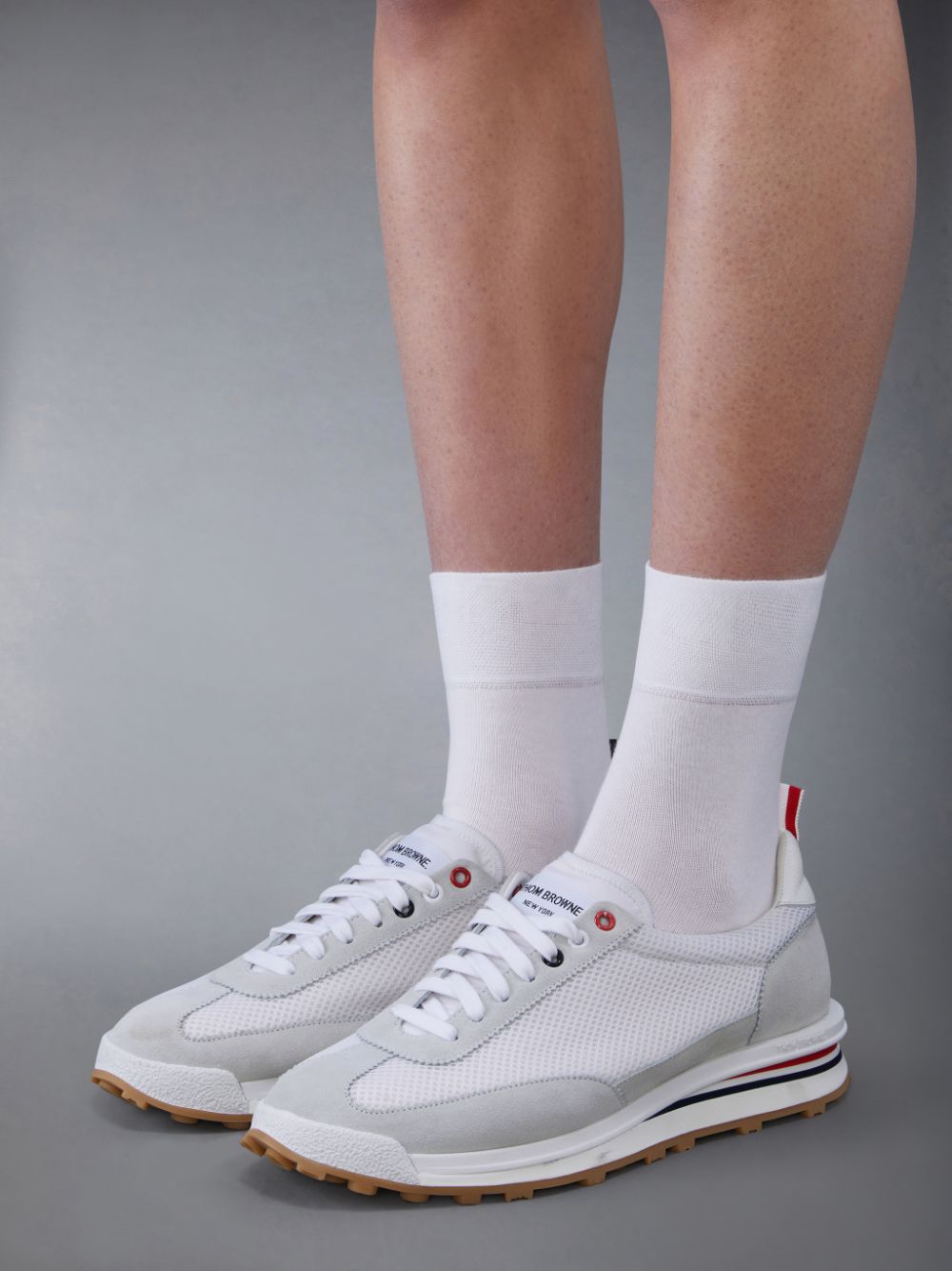 Basket Thom Browne FINE SUEDE TECH RUNNER Homme Blanche | VYB42L16804