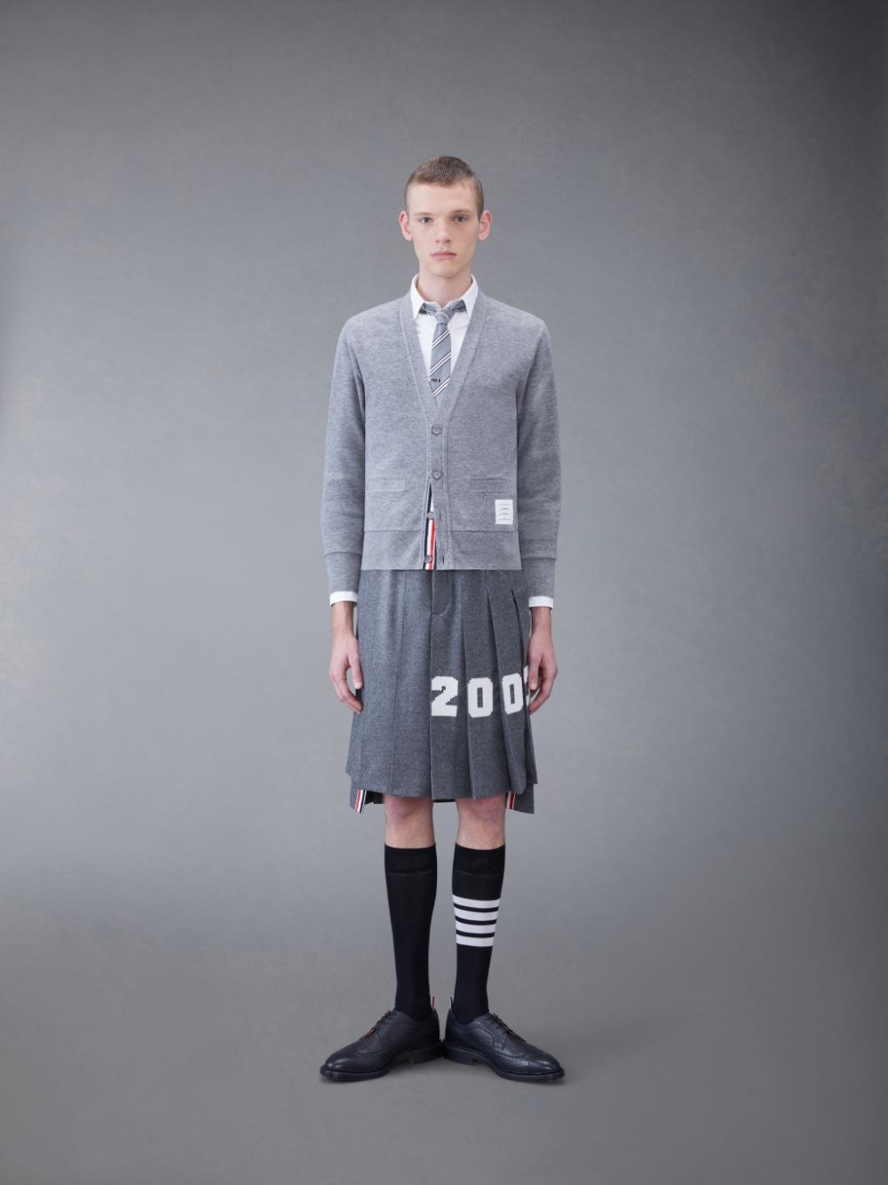 Cardigan Thom Browne CASHMERE PIQUE 2003 V-NECK Homme Grise | TYJ47N38059