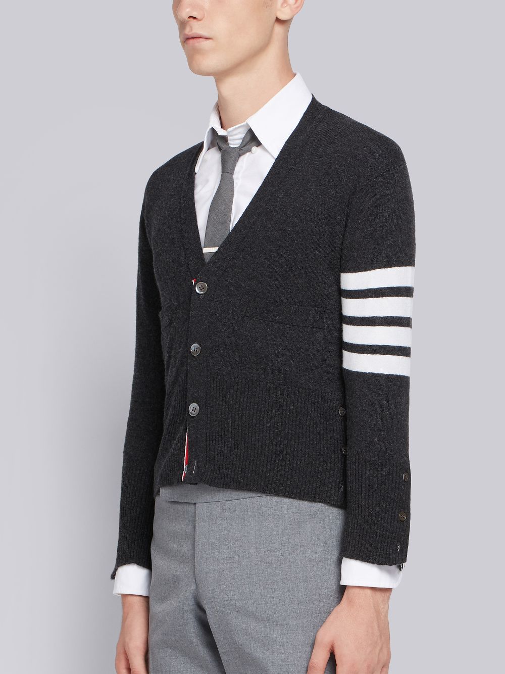 Cardigan Thom Browne Dark Cashmere 4-Bar Short V-Neck Homme Grise | HPW91U30924