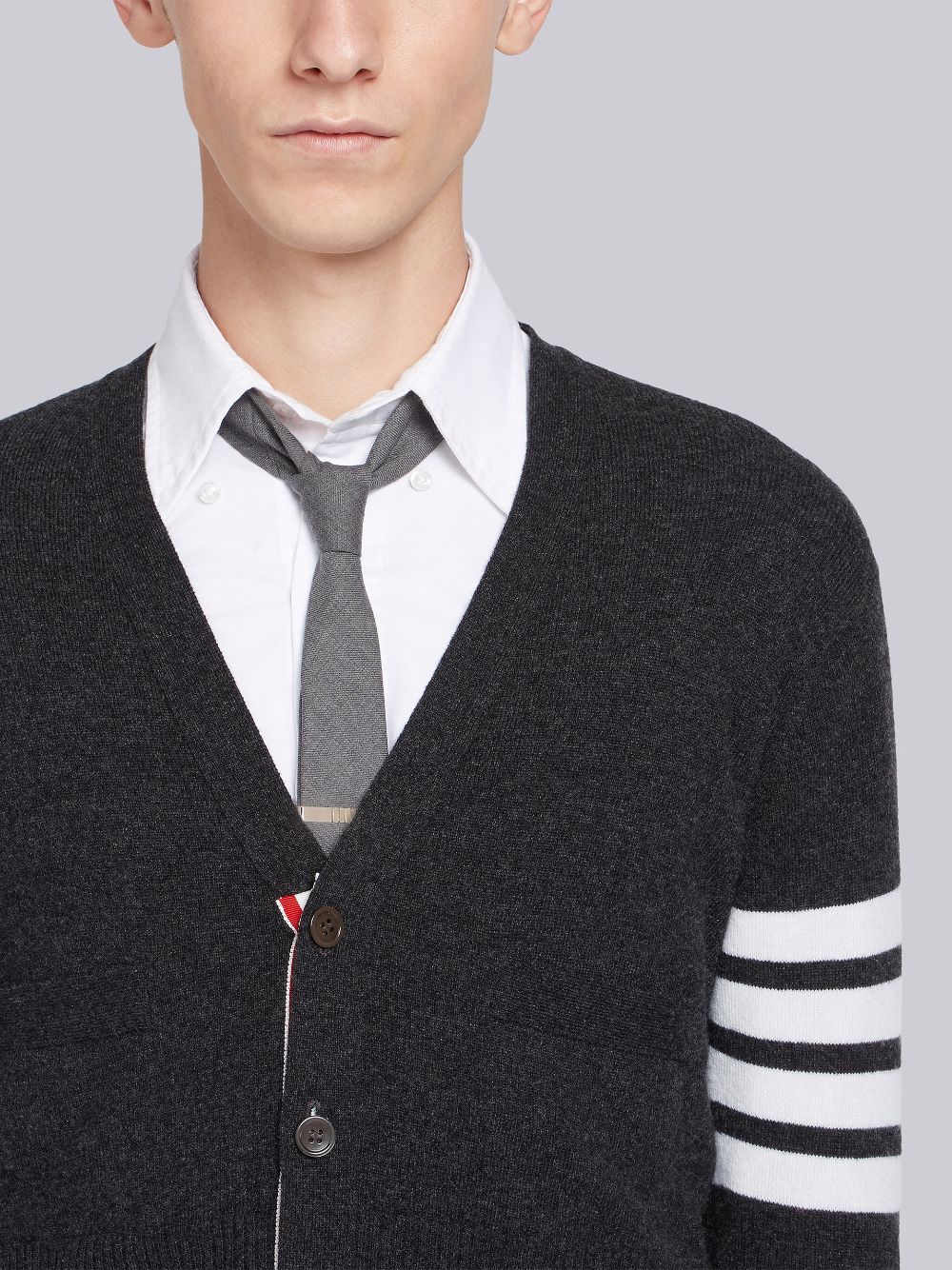 Cardigan Thom Browne Dark Cashmere 4-Bar Short V-Neck Homme Grise | HPW91U30924