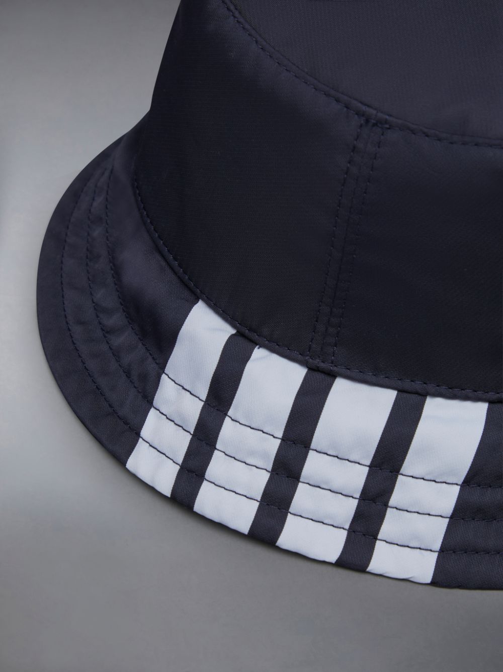 Chapeau Bucket Thom Browne Nylon Swim Tech 4-Bar Homme Bleu | CRM37Z49865