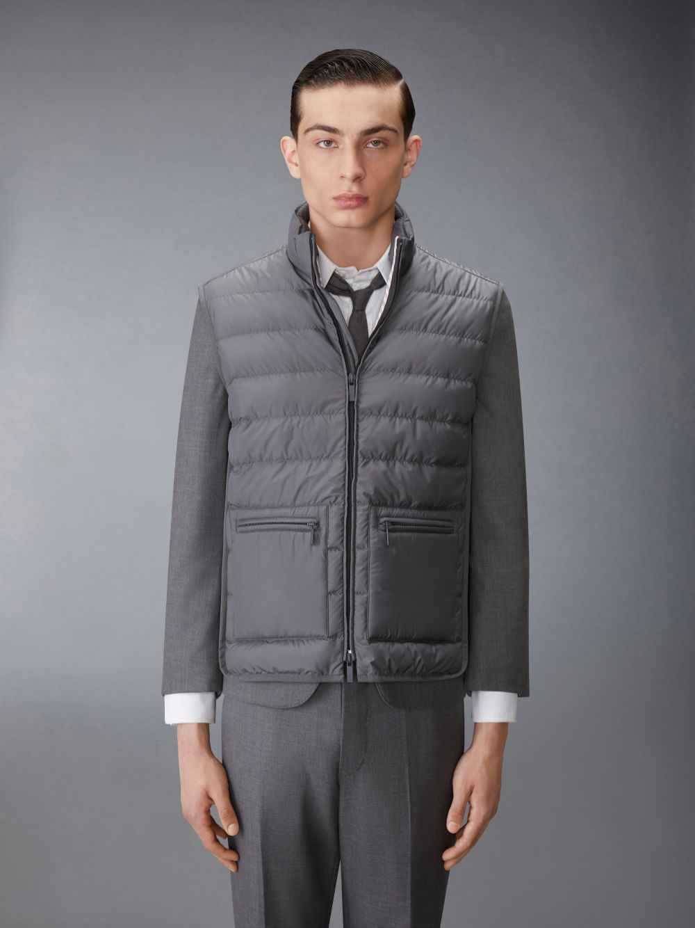 Gilet Thom Browne ULTRA LIGHT NYLON TECH FUNNEL NECK DOWN Homme Grise | DYP43O34969