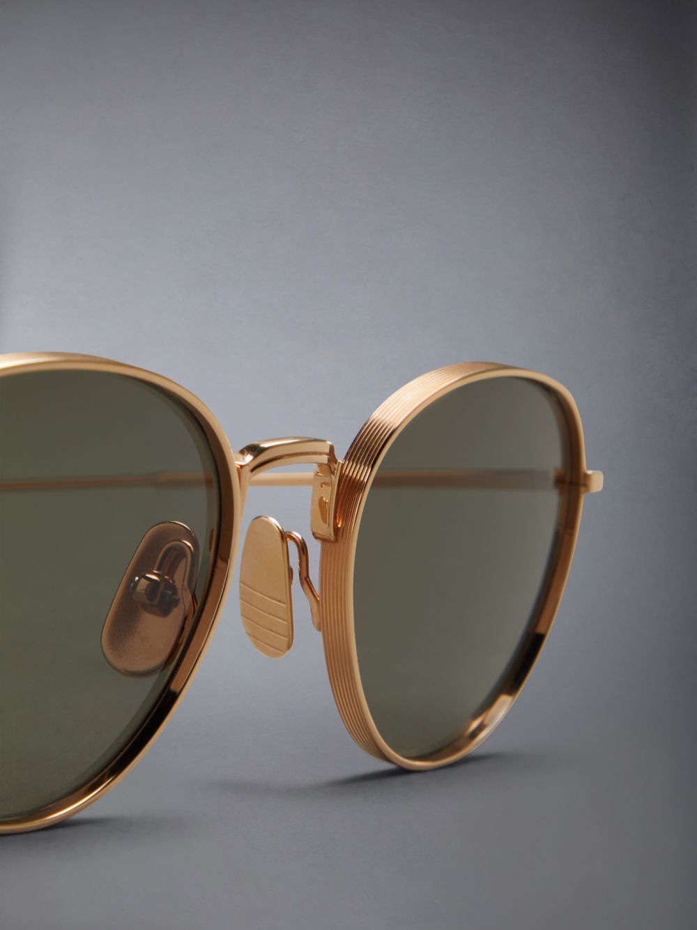 Lunette de Soleil Thom Browne Titanium Round Homme Doré | MZR58O52055