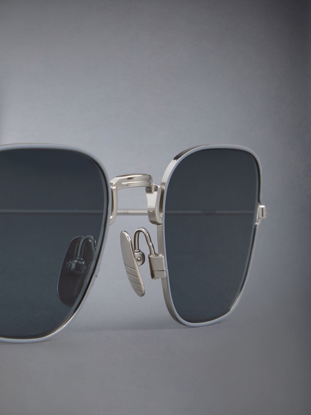 Lunette de Soleil Thom Browne Titanium Square Femme Argent | AUR36W18686