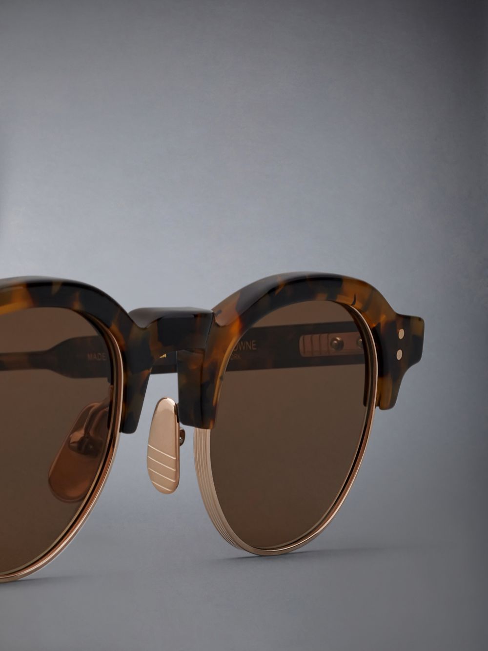 Lunette de Soleil Thom Browne Tokyo Tortoise And 12k Gold Acetate And Titanium Oval Femme Marron | ABD48H80363