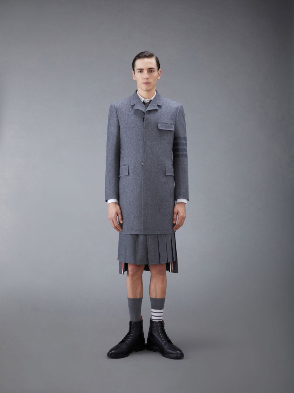 Manteaux Thom Browne Flannel 4-Bar Classic Chesterfield Homme Grise | KEC07W23316