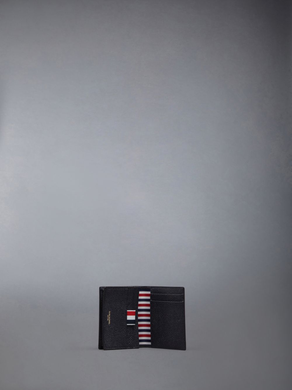 Porte Cartes Thom Browne Double W/ Open Pocket in Pebble Grain Leather Homme Noir | XHO06F32730
