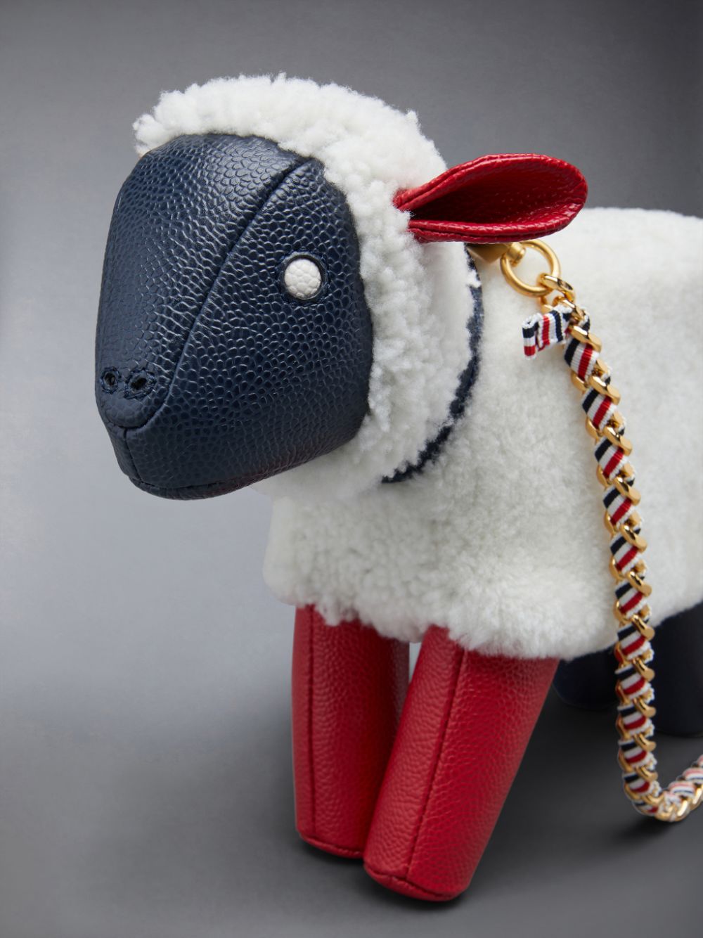 Sac Bandoulière Thom Browne Small Sheep Chain in Shearling & Pebble Grain Femme Blanche | JUG15H02312