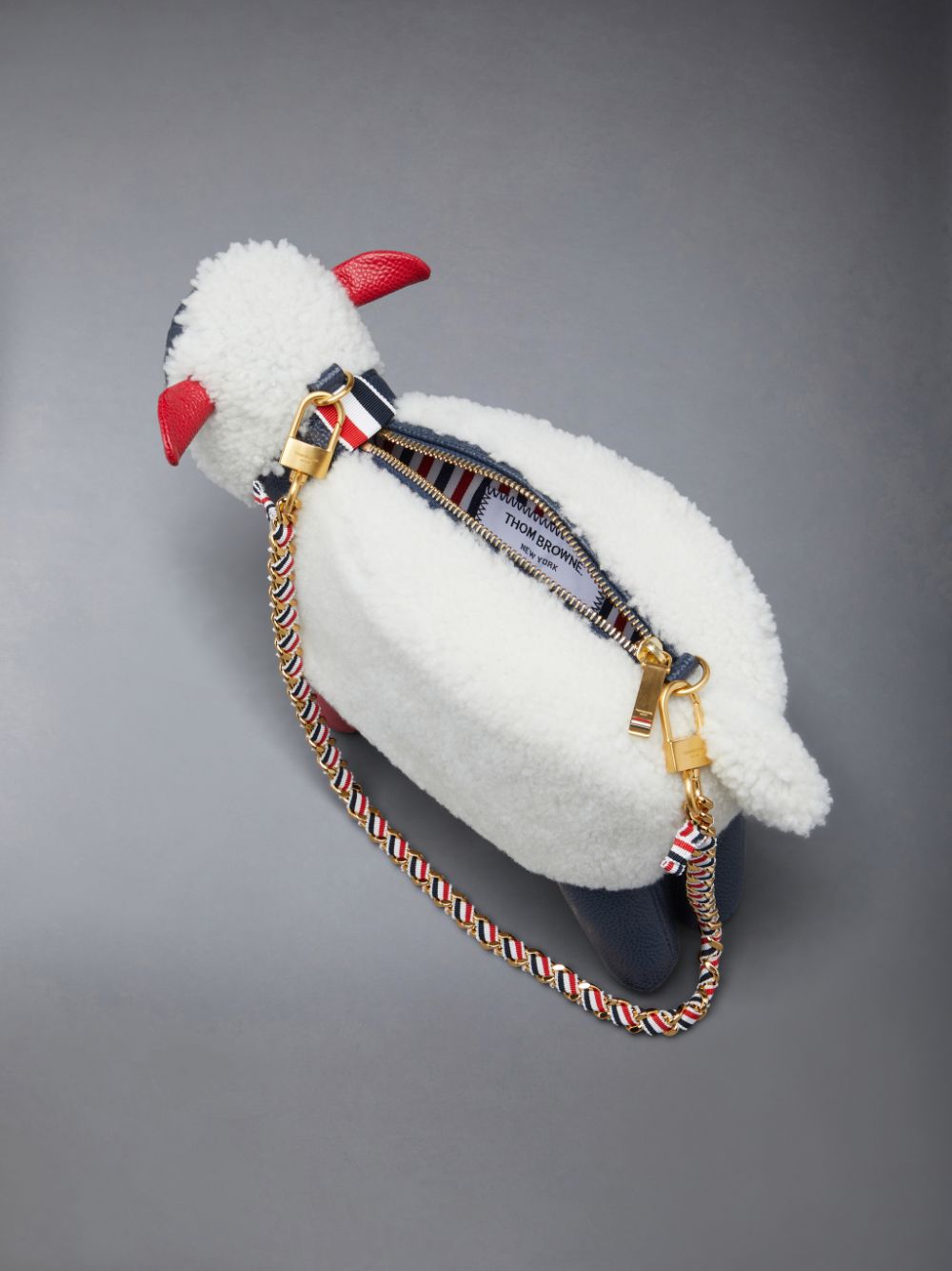 Sac Bandoulière Thom Browne Small Sheep Chain in Shearling & Pebble Grain Homme Blanche | SCK77P30211