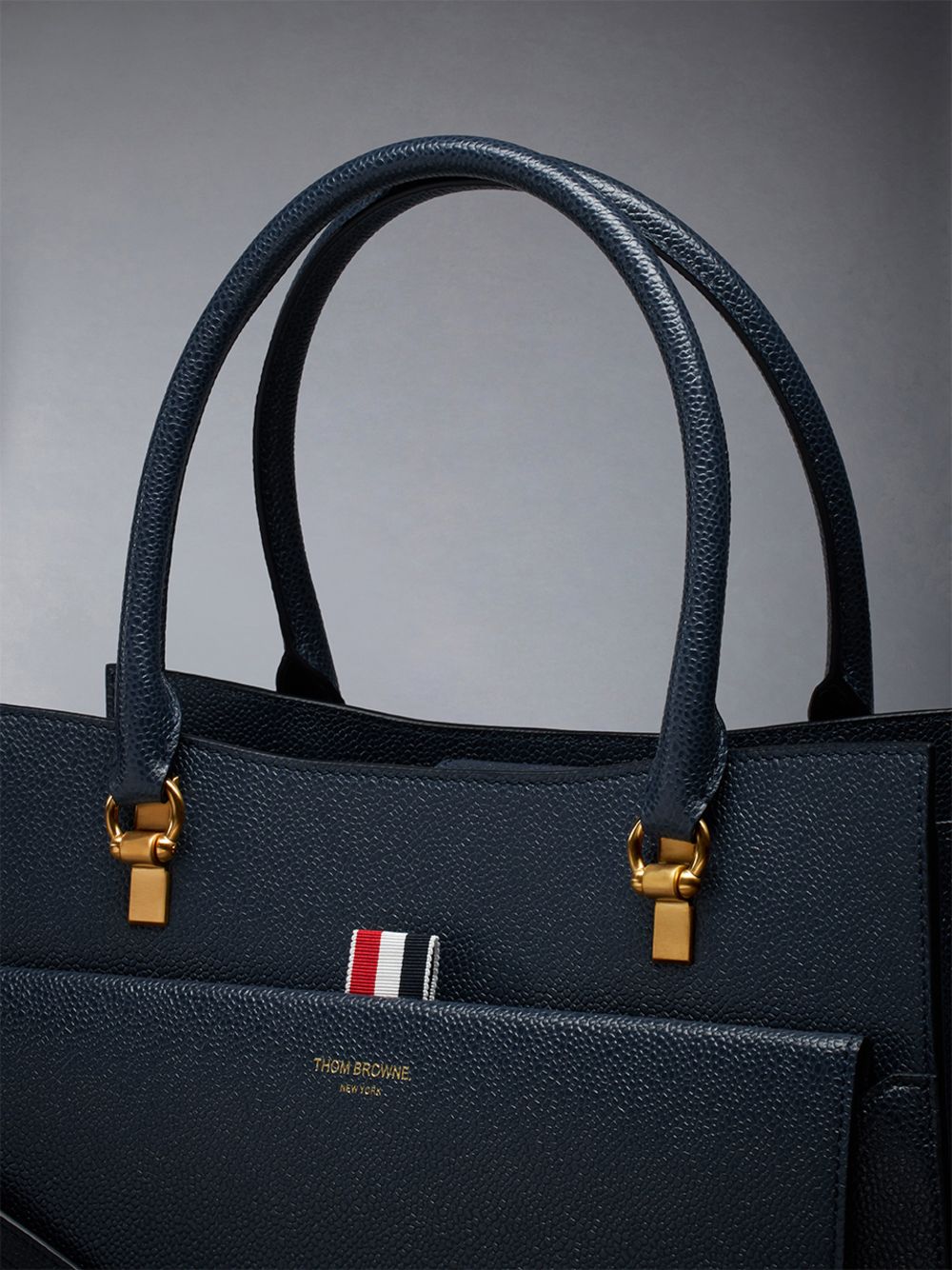 Sacs Fourre Tout Thom Browne Medium Duet in Pebble Grain Leather Homme Bleu | JHC68L92949