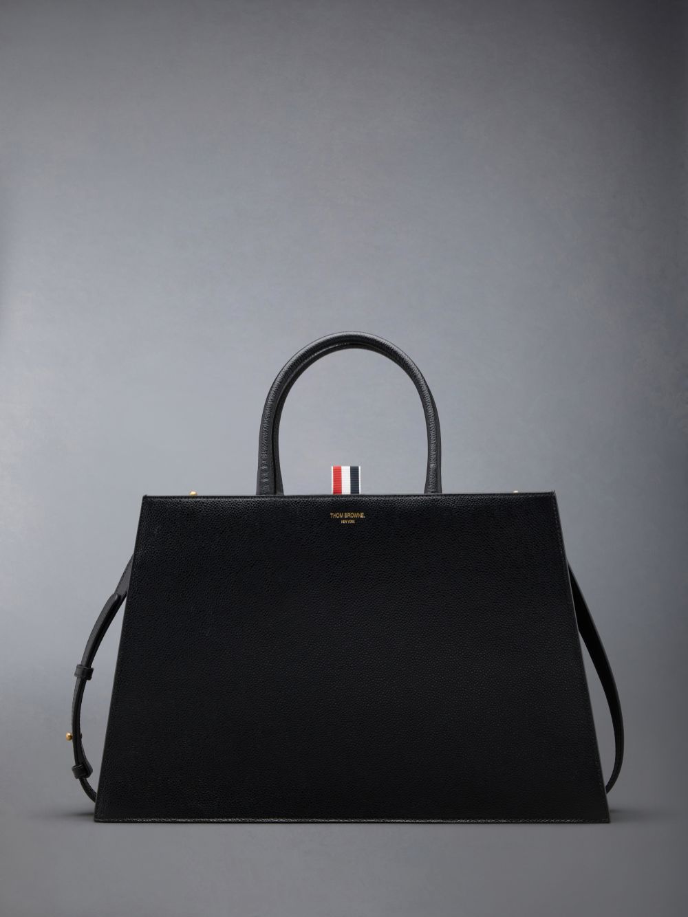 Sacs Fourre Tout Thom Browne Pebble Grain Leather Medium Trapeze Homme Noir | SBO71F58321