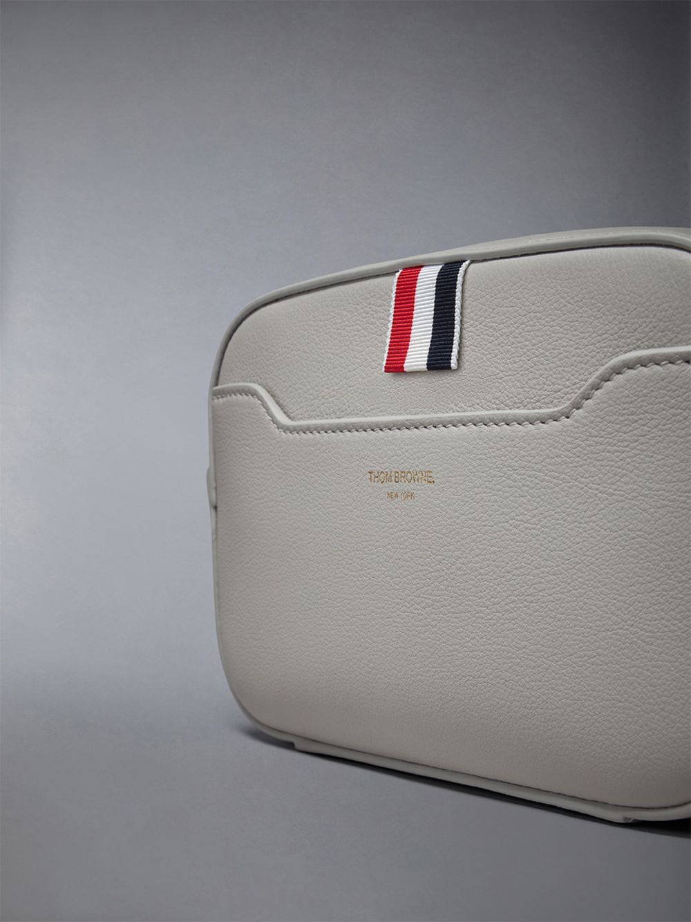 Sacs À Outils Thom Browne Horizontal Camera in Smooth Calf Homme Beige | MRH95E53247