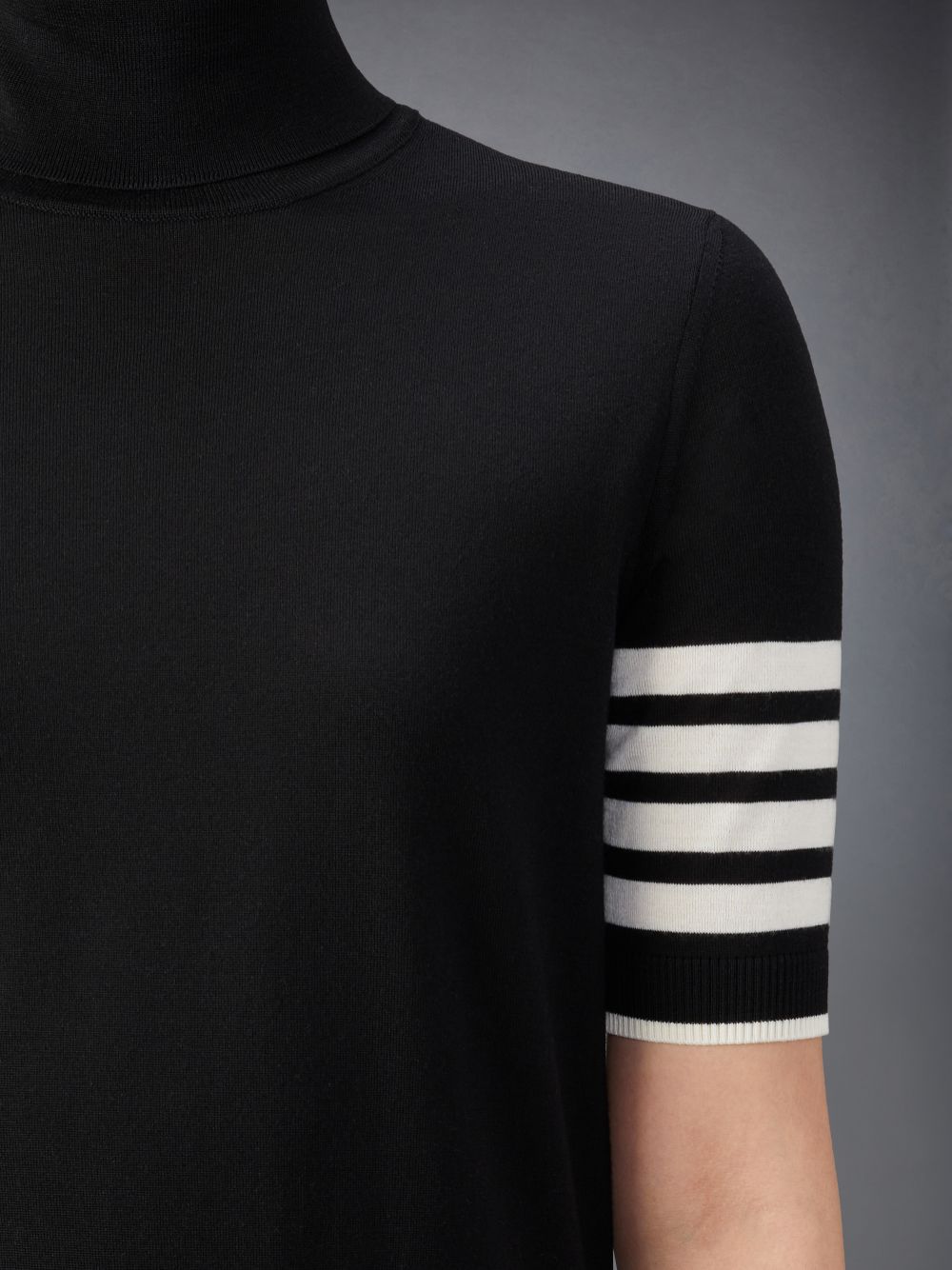 T Shirts Thom Browne Fine Merino Wool 4-Bar Relaxed Fit Turtleneck Femme Noir | YCC08I19777