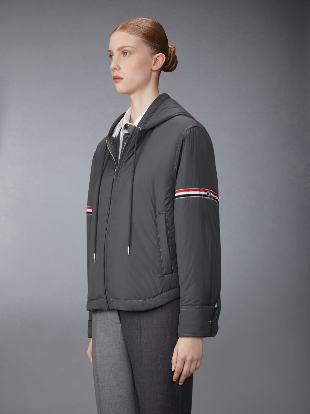 Vestes Thom Browne Ultra Light Nylon Tech Down Fill Armband Hood Shirt Hem Femme Grise | TTJ97P13993